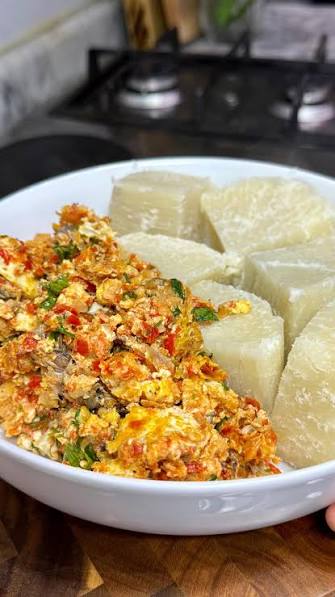 Boiled Yam and Egg Sauce